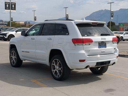 Used 2020 Jeep Grand Cherokee Overland AWD/4WD image 3