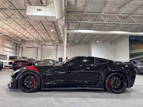 Used 2017 Chevrolet Corvette Grand Sport w/ Grand Sport Heritage Package image 37
