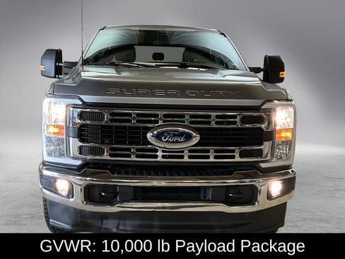 Used 2024 Ford F250 XLT image 3