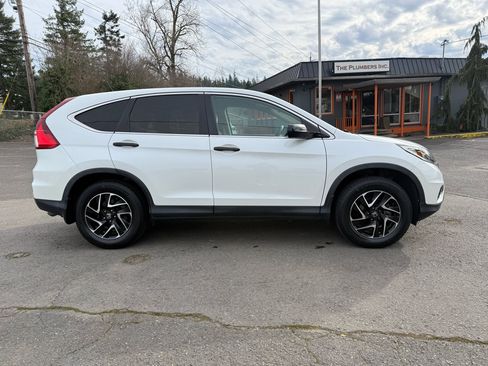 Used 2016 Honda CR-V SE image 6
