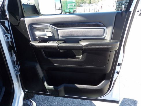 Used 2019 RAM 2500 Big Horn image 40