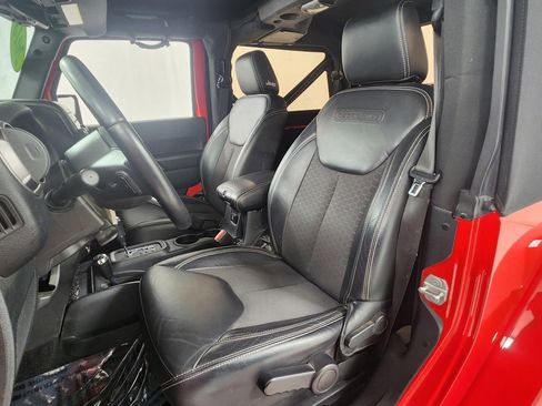 Used 2018 Jeep Wrangler Sport AWD/4WD image 10