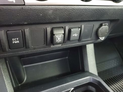 Used 2023 Toyota Tacoma SR5 RWD image 28