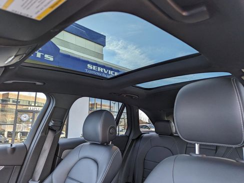 Used 2021 Mercedes-Benz GLC 300 4MATIC image 30