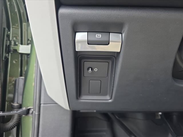 New 2026 Land Rover Defender 110 S AWD/4WD image 25