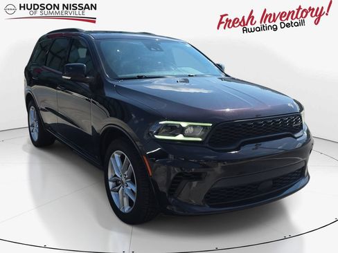 Used 2024 Dodge Durango GT RWD image 1
