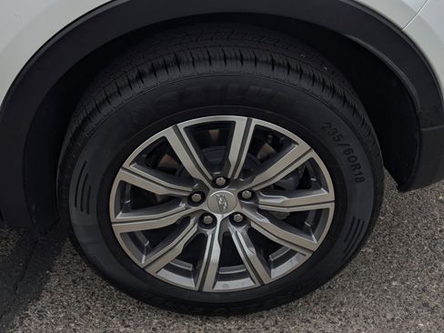 Used 2022 Cadillac XT4 Sport w/ Cold Weather Package image 7