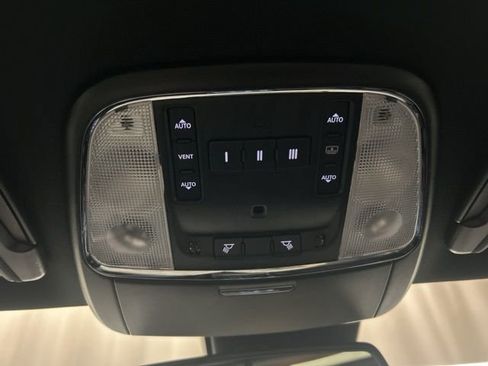 Used 2023 Chrysler 300 S w/ Comfort Group image 23