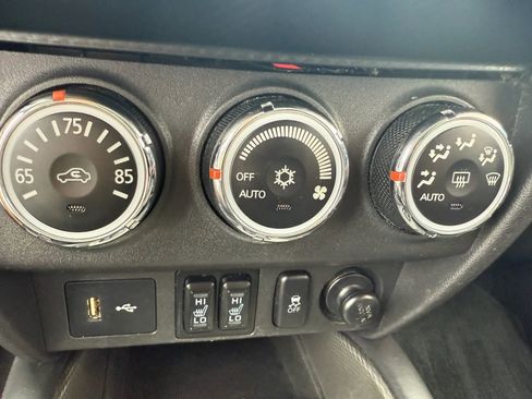 Used 2018 Mitsubishi Outlander Sport ES image 29