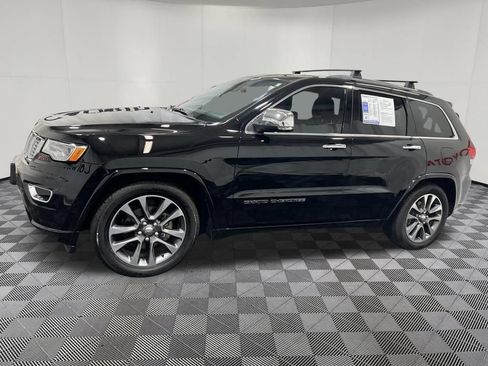 Used 2018 Jeep Grand Cherokee Overland AWD/4WD image 4