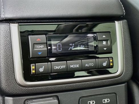 Used 2025 Subaru Ascent Touring AWD/4WD image 30