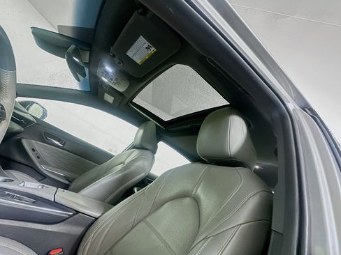 Used 2019 Toyota Avalon Limited image 26