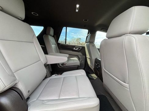 Used 2023 Chevrolet Tahoe Z71 w/ Luxury Package image 46