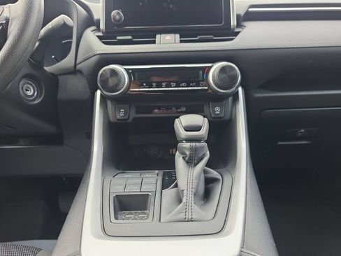 Used 2024 Toyota RAV4 LE AWD/4WD image 12