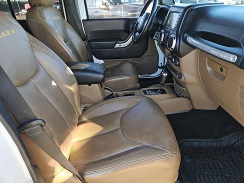 Used 2015 Jeep Wrangler Unlimited Sahara w/ Max Tow Package image 21