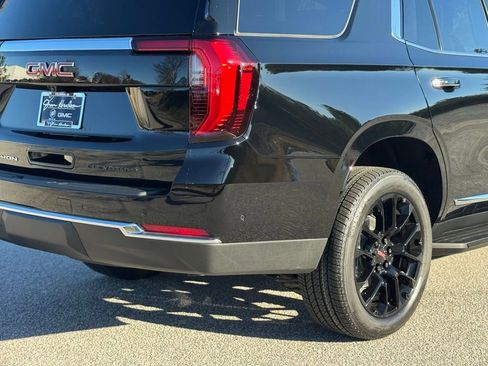 New 2026 GMC Yukon Elevation image 15