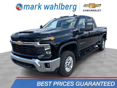 Used 2025 Chevrolet Silverado 2500 LT w/ Convenience Package AWD/4WD image 1