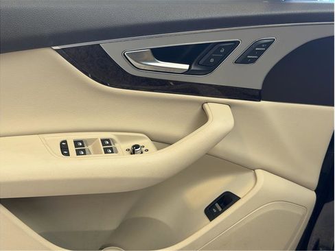 Used 2019 Audi Q7 2.0T Premium w/ Convenience Package image 11