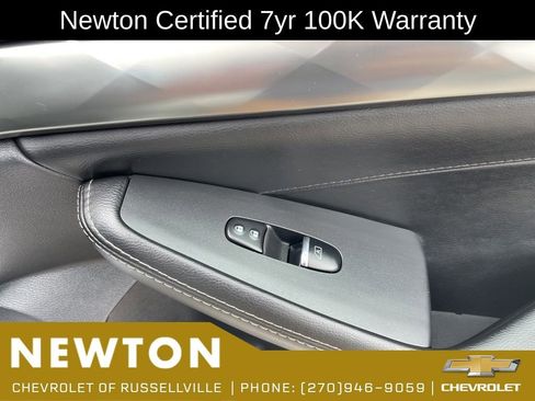 Used 2022 Nissan Maxima SV w/ Floor Mat Group FWD image 25