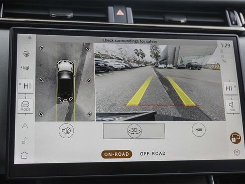 New 2026 Land Rover Range Rover Velar Dynamic SE image 24