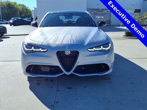 New 2025 Alfa Romeo Giulia w/ Driving Assist Package image 4