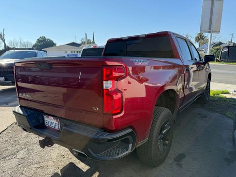Used 2019 Chevrolet Silverado 1500 LT Trail Boss image 2
