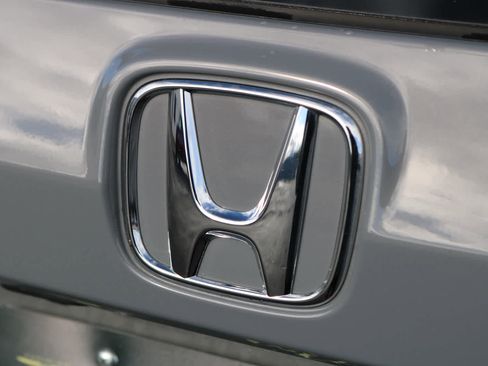 Used 2025 Honda CR-V Sport-L image 9