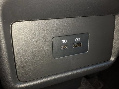 Used 2023 Nissan Rogue SV AWD/4WD image 14
