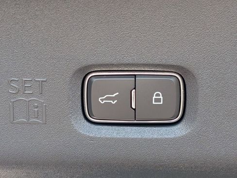 New 2026 Ford Expedition Active image 25