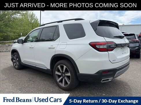 Used 2023 Honda Pilot Elite image 6
