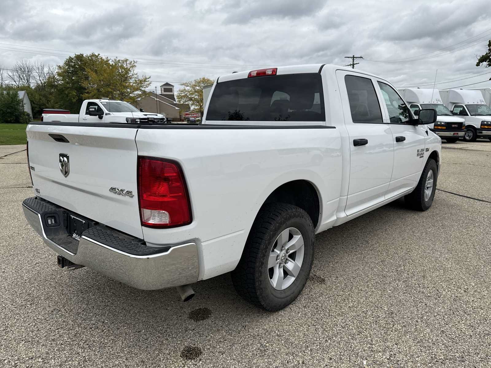 Used 2023 RAM 1500 Classic SLT AWD/4WD image 5