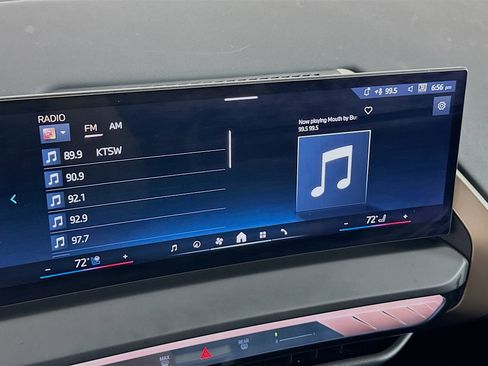 Used 2025 BMW X3 xDrive30i w/ Premium Package image 18