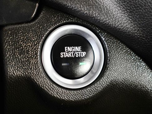 Used 2022 Chevrolet Equinox LT w/ Driver Convenience Package image 34