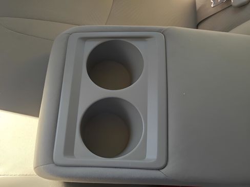 Used 2013 Toyota Prius Three image 11