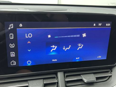 Certified 2024 Chevrolet Trax ACTIV FWD image 19