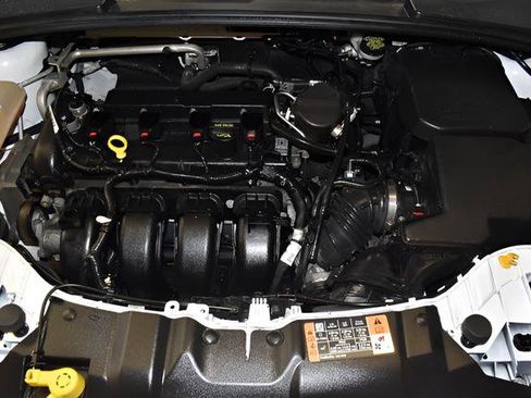 Used 2014 Ford Focus SE FWD image 10