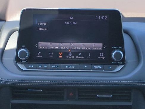 Used 2023 Nissan Rogue S FWD image 19
