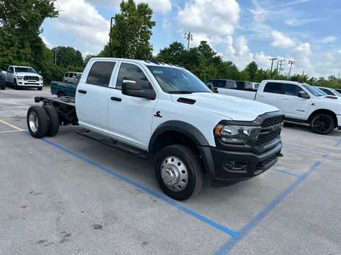 Used 2024 RAM 4500 Tradesman w/ Safety Group AWD/4WD image 13