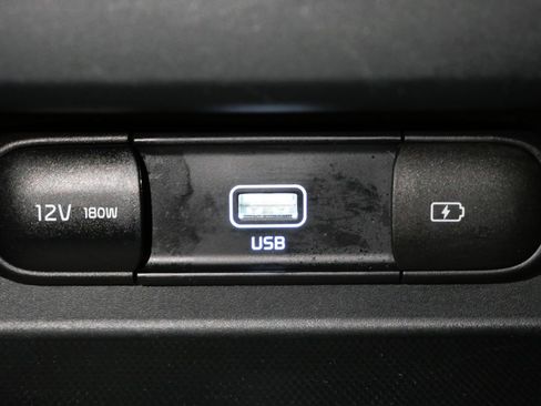 Used 2023 Kia Seltos S image 22