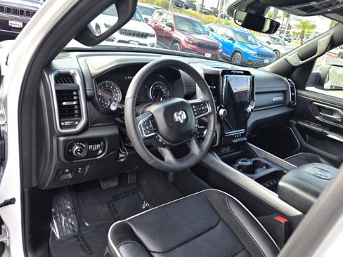 Certified 2025 RAM 1500 Laramie AWD/4WD image 10