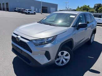 Used 2025 Toyota RAV4 LE AWD/4WD video 1