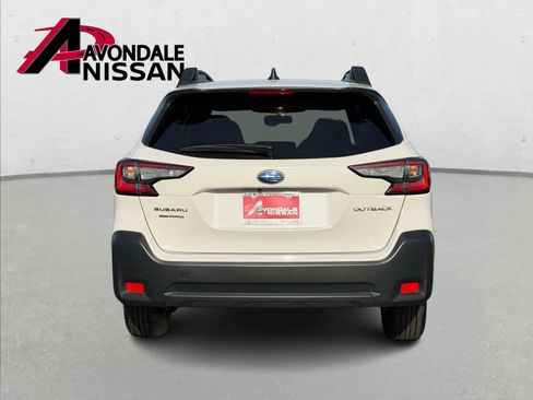 Used 2023 Subaru Outback Premium image 5