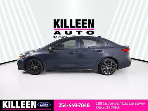 Used 2025 Toyota Corolla SE image 4