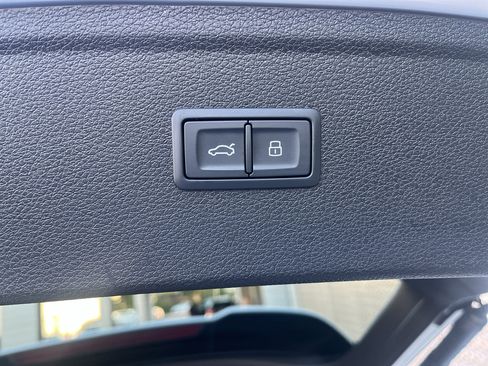 Used 2023 Audi Q5 2.0T Premium Plus w/ Premium Plus Package image 9