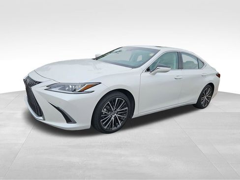 Used 2023 Lexus ES 350 w/ Premium Package FWD image 3
