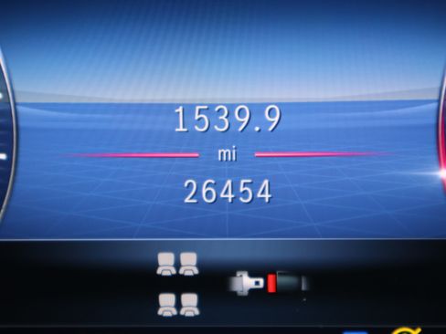 Used 2024 Mercedes-Benz GLS 580 4MATIC image 26