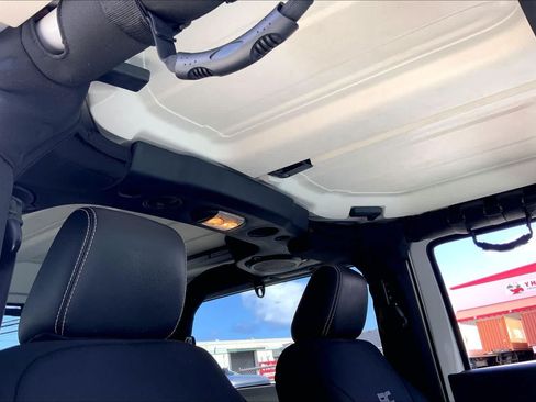 Used 2014 Jeep Wrangler Sahara AWD/4WD image 28