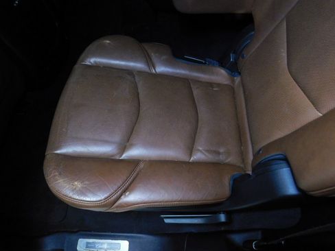 Used 2015 Cadillac Escalade Luxury image 74