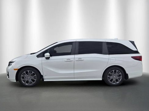 Certified 2025 Honda Odyssey Touring image 6