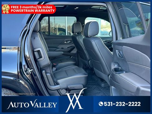 Used 2022 Chevrolet Traverse Premier w/ LPO, Floor Liner Package AWD/4WD image 27